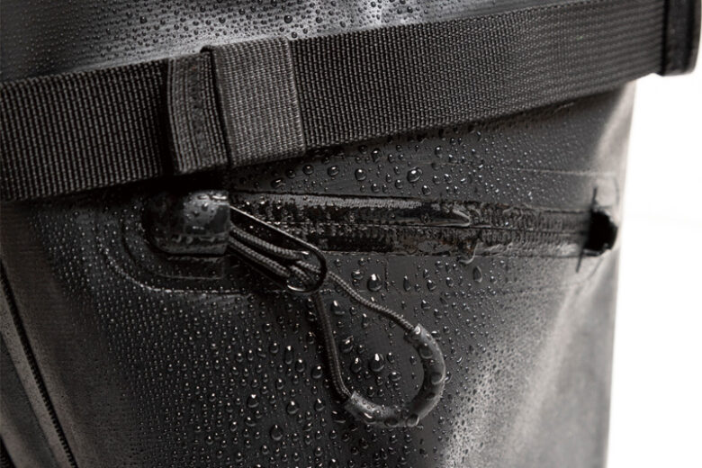 サイドポケット