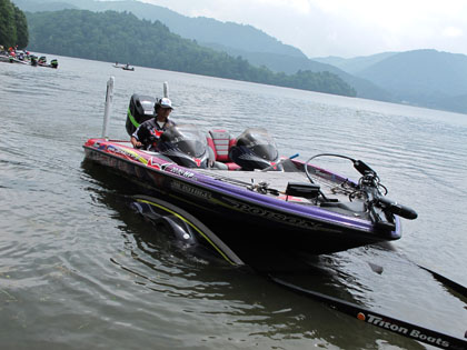 20100704-kato_win_boat.jpg