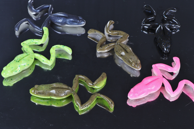 ワーム素材のフロッグ「クローンフロッグ」