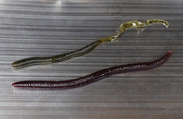 鉄板ワーム「フリック」シリーズの肝