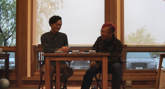 釣りよかコラボルアーについて秦拓馬と開発スタッフが語る。