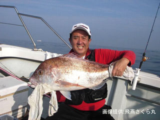 九州玄界灘でビンビン玉に88cmの巨大真鯛が!!