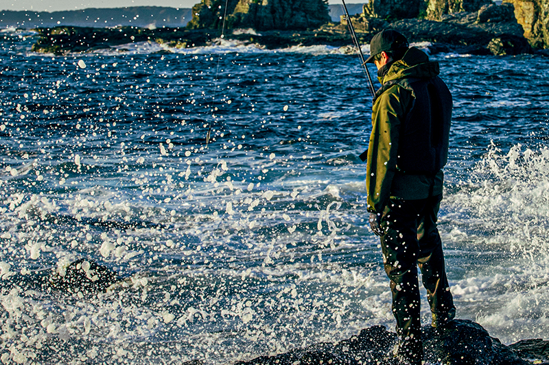 APPAREL / TERMINAL TACKLE 