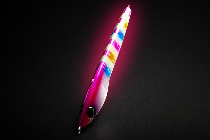 鋭いボディ形状