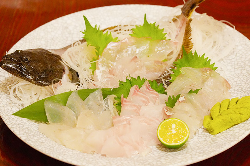 船釣り体験で釣った魚を食べてみよう/松本裕之